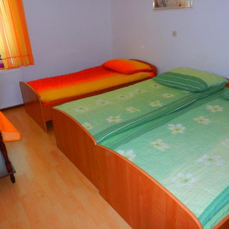 Hotel Gostilna Stara Posta Podkraj Exterior foto