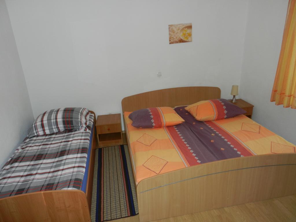 Hotel Gostilna Stara Posta Podkraj Exterior foto